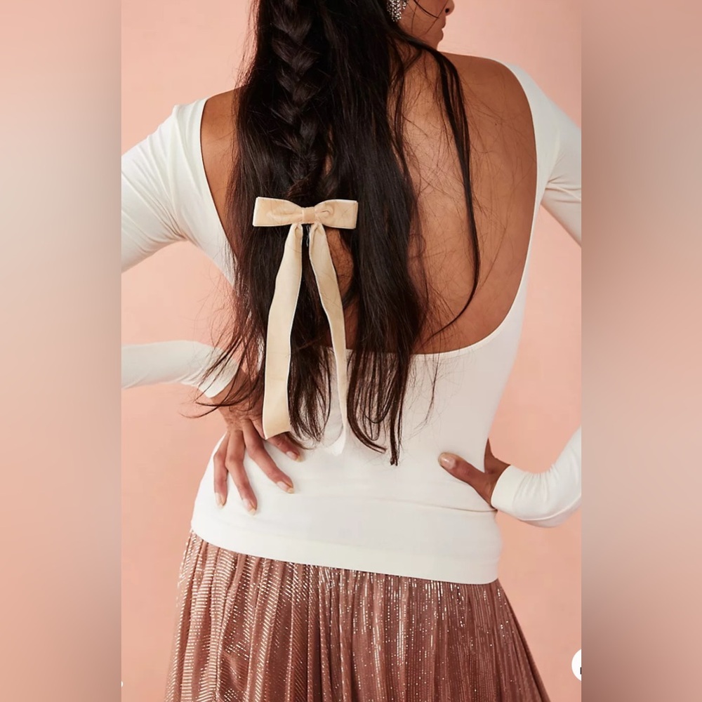 NWOT Intimately FP Low-Back Seamless Long Sleeve